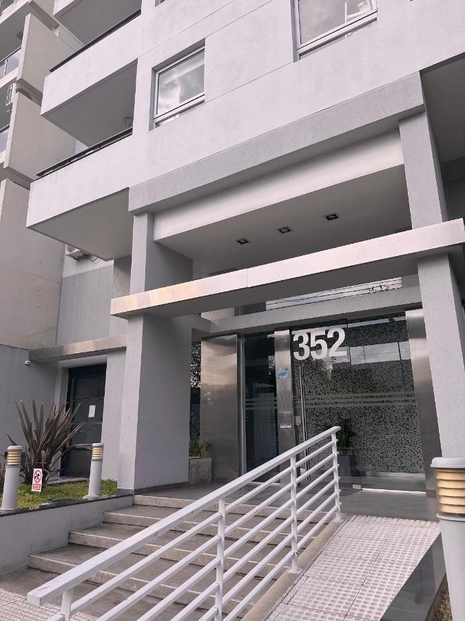 Appartamento Modern&Nordic Apartament Lomitas Lomas de Zamora Esterno foto
